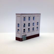 Load image into Gallery viewer, TT Scale Industrial Building