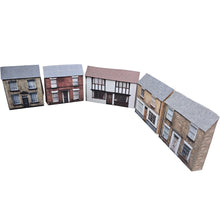 Load image into Gallery viewer, HO Scale Houses (Set 35)