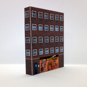 Low relief N gauge building with model shop