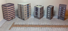 Load image into Gallery viewer, 5 N Gauge Apartment Building