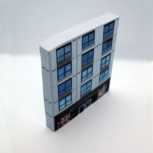 Low relief N gauge high street shop