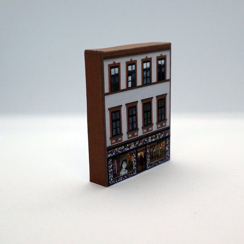 N gauge retail shop