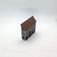 Load image into Gallery viewer, Low relief N Scale bank