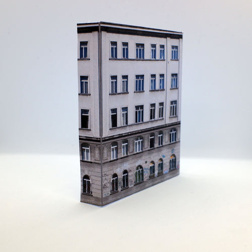 European N gauge building