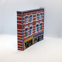 Load image into Gallery viewer, N Gauge Building with Record store