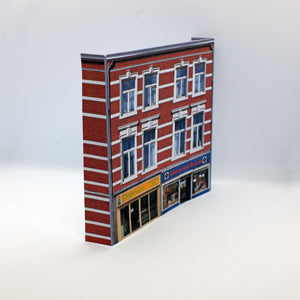 N Gauge Building with Record store