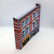 Load image into Gallery viewer, N Gauge Building with Record store
