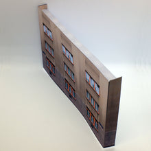 Load image into Gallery viewer, Low Relief OO Gauge Residential Building