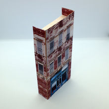 Load image into Gallery viewer, Low relief derelict building in N scale