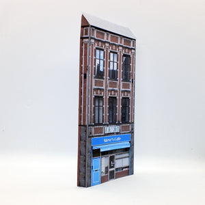 low relief model building and cafe in n scale